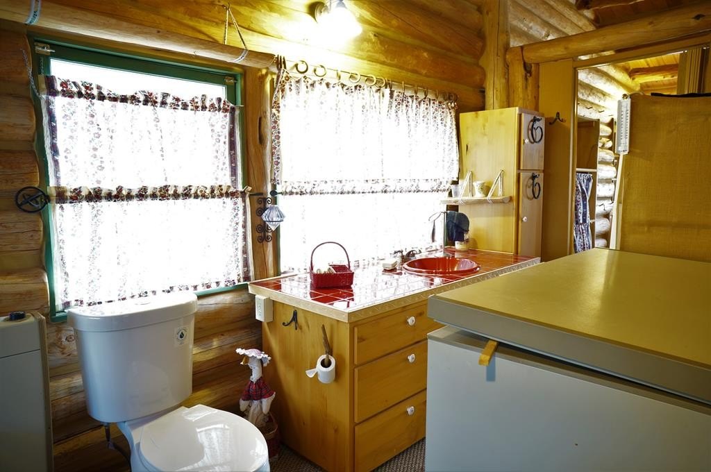 New Meadows, Idaho, 83654, United States, 2 Bedrooms Bedrooms, ,2 BathroomsBathrooms,Residential,Forsale,1889391