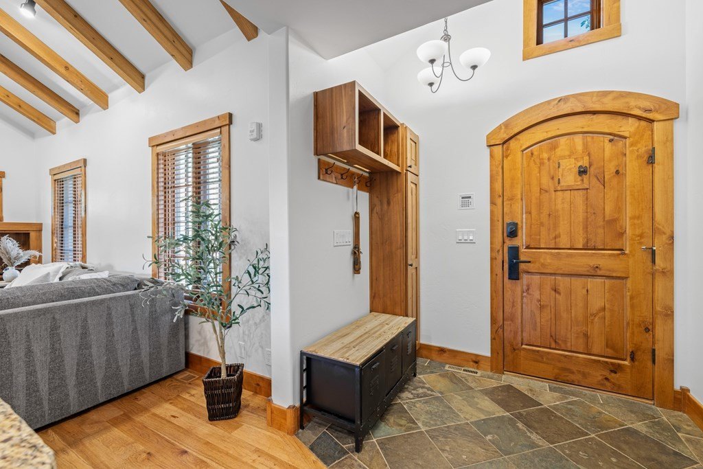 Donnelly, Idaho, 83615, United States, 2 Bedrooms Bedrooms, ,Residential,Forsale,1946201