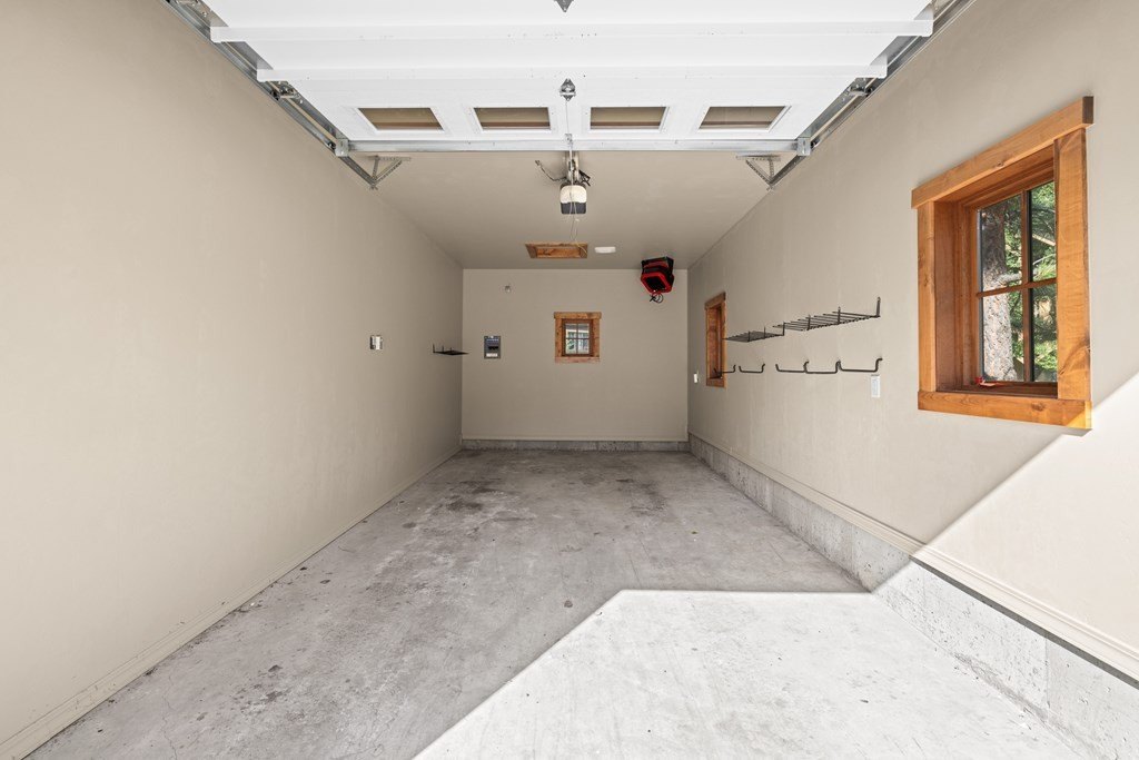 Donnelly, Idaho, 83615, United States, 2 Bedrooms Bedrooms, ,Residential,Forsale,1946201