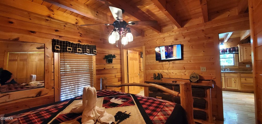 Sevierville, Tennessee, 37862, United States, 3 Bedrooms Bedrooms, ,3 BathroomsBathrooms,Residential,Forsale,1942441