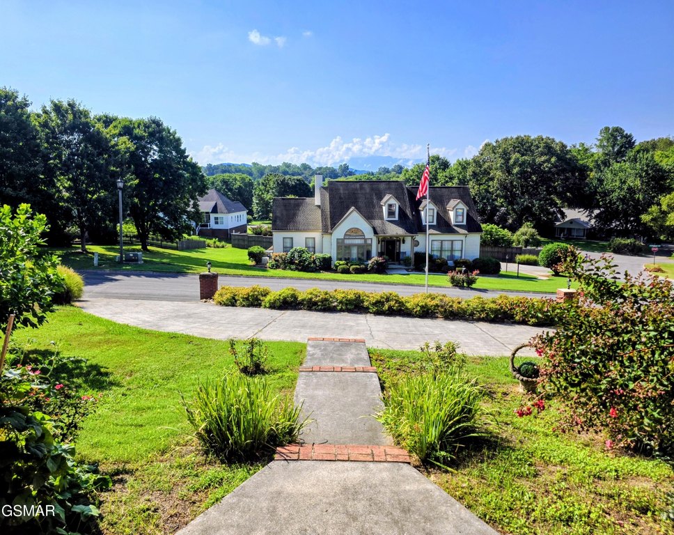 Sevierville, Tennessee, 37862, United States, 4 Bedrooms Bedrooms, ,2.5 BathroomsBathrooms,Residential,Forsale,1942446