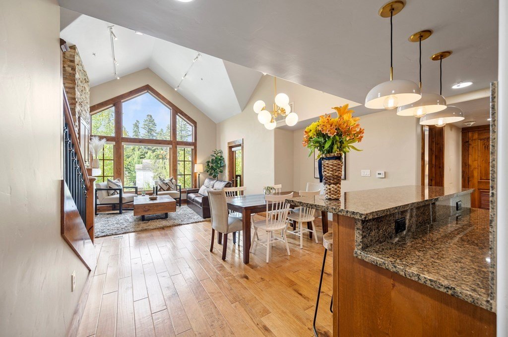 Donnelly, Idaho, 83615, United States, 2 Bedrooms Bedrooms, ,2 BathroomsBathrooms,Residential,Forsale,1946198