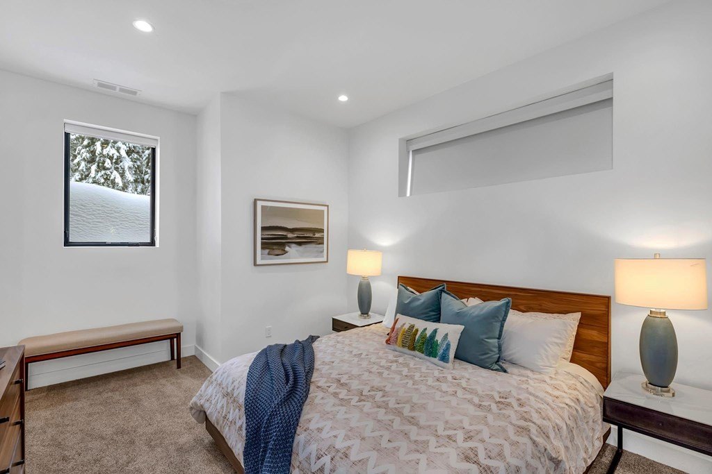 Donnelly, Idaho, 83615, United States, 4 Bedrooms Bedrooms, ,4 BathroomsBathrooms,Residential,Forsale,1996713