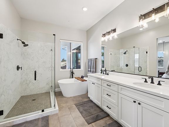 Santa Rosa, California, 95403, United States, 3 Bedrooms Bedrooms, ,3 BathroomsBathrooms,Residential,Forsale,1934066