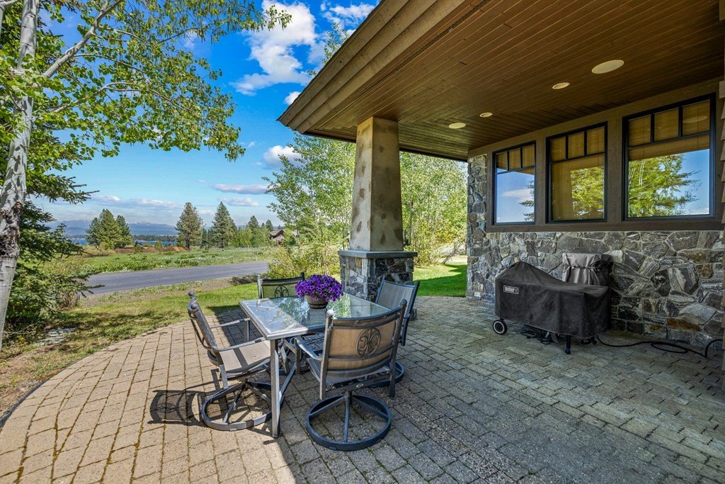Donnelly, Idaho, 83615, United States, 4 Bedrooms Bedrooms, ,Residential,Forsale,1889372
