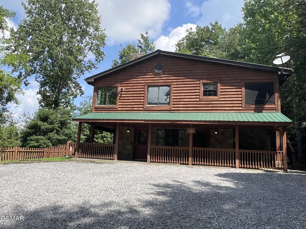 Sevierville, Tennessee, 37862, United States, 3 Bedrooms Bedrooms, ,3 BathroomsBathrooms,Residential,Forsale,1910187