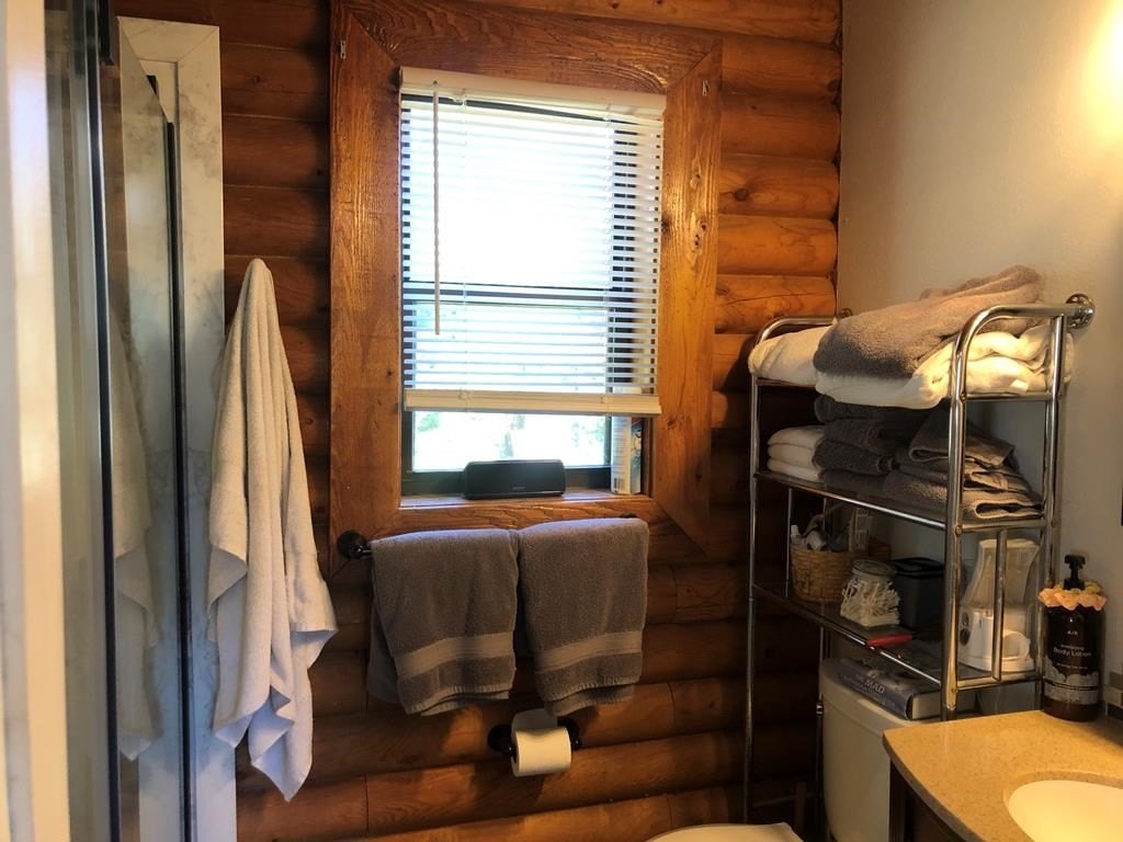 Smith's Ferry, Idaho, 83611, United States, 3 Bedrooms Bedrooms, ,1 BathroomBathrooms,Residential,Forsale,1889368