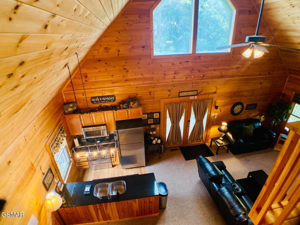 Sevierville, Tennessee, 37876, United States, 3 Bedrooms Bedrooms, ,2.5 BathroomsBathrooms,Residential,Forsale,1942425
