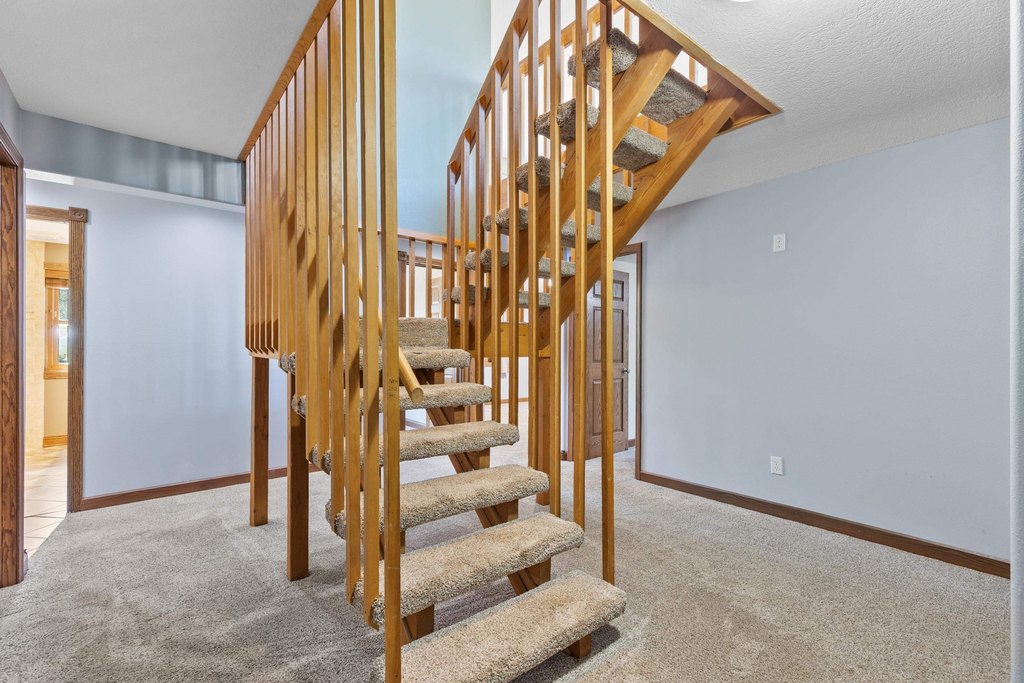 Black Hawk, South Dakota, 57718, United States, 5 Bedrooms Bedrooms, ,3 BathroomsBathrooms,Residential,Forsale,1990705