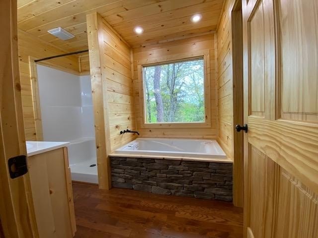 Sevierville, Tennessee, 37876, United States, 2 Bedrooms Bedrooms, ,2 BathroomsBathrooms,Residential,Forsale,1893695