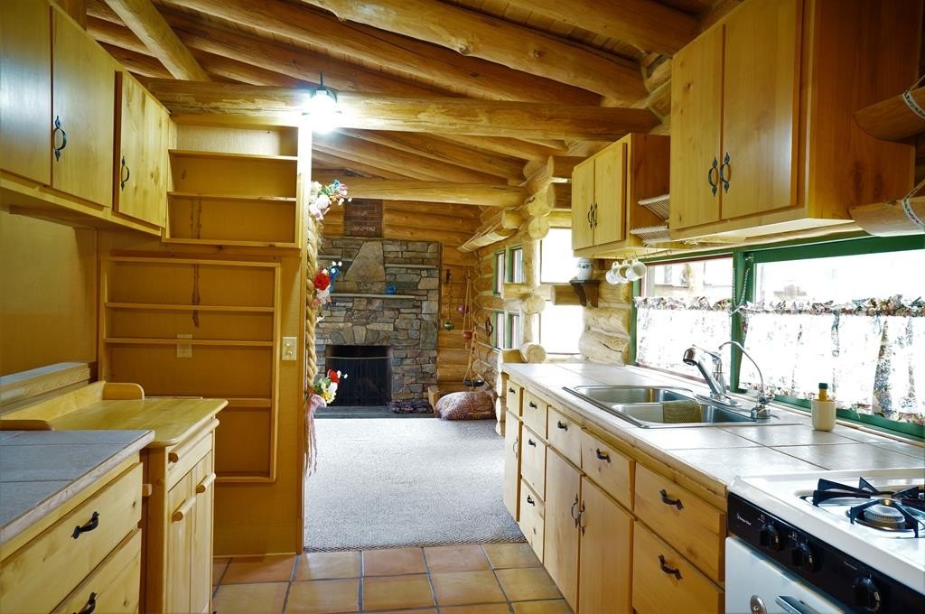 New Meadows, Idaho, 83654, United States, 2 Bedrooms Bedrooms, ,2 BathroomsBathrooms,Residential,Forsale,1889391