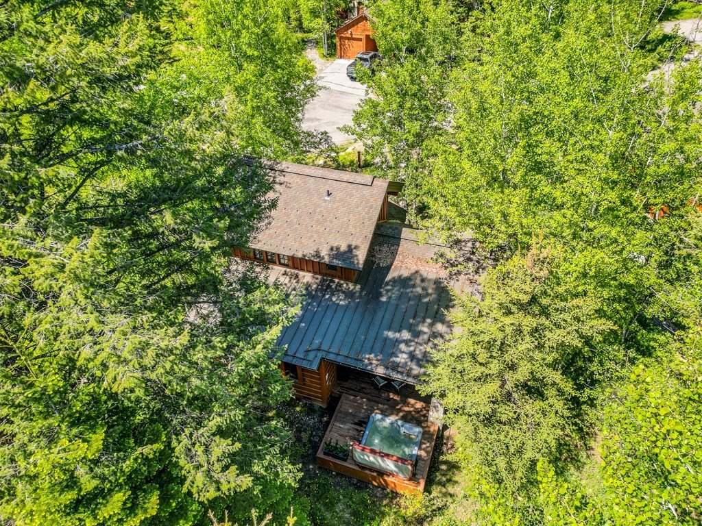 Donnelly, Idaho, 83615, United States, 2 Bedrooms Bedrooms, ,2.5 BathroomsBathrooms,Residential,Forsale,1889377