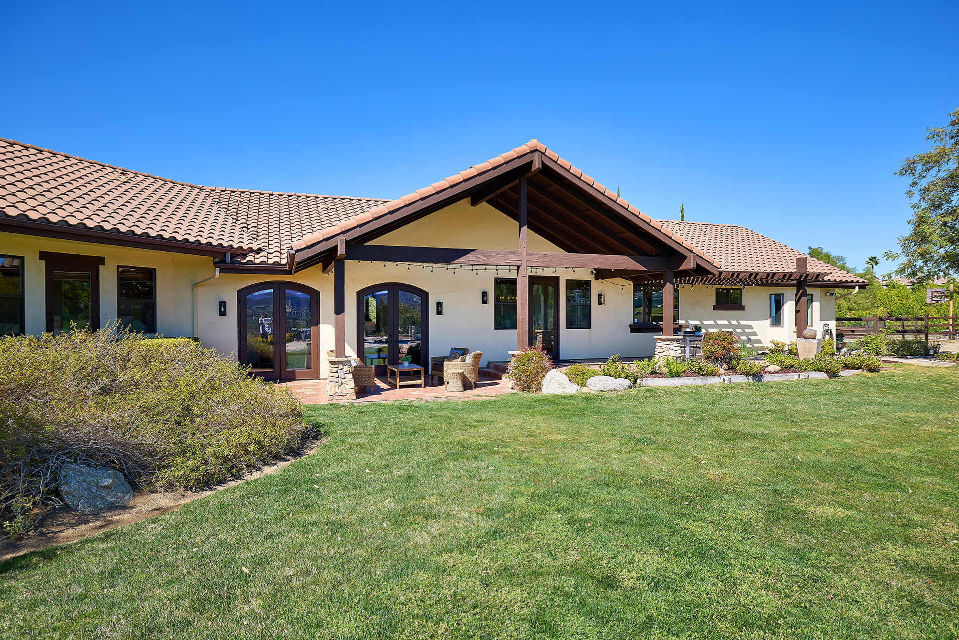 Temecula, California, 92592, United States, 5 Bedrooms Bedrooms, ,4 BathroomsBathrooms,Residential,Forsale,1941476