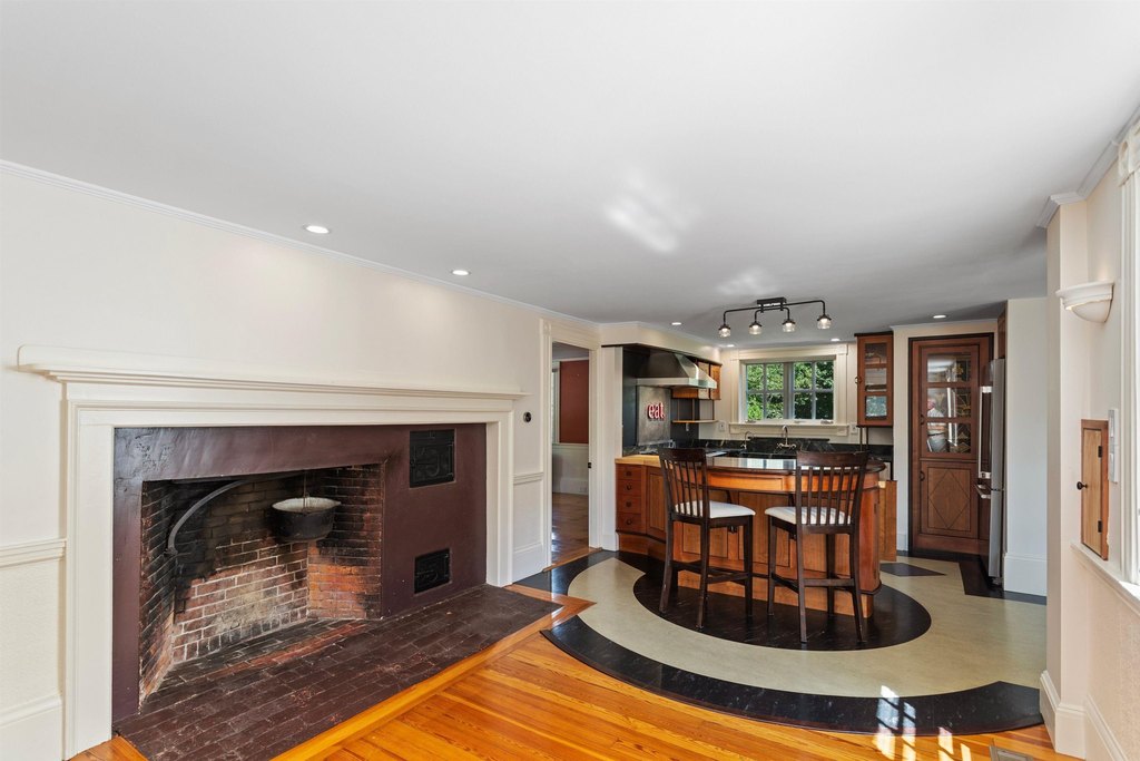 North Hampton, New Hampshire, 03862, United States, 3 Bedrooms Bedrooms, ,2.5 BathroomsBathrooms,Residential,Forsale,1952897
