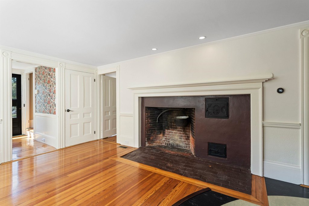 North Hampton, New Hampshire, 03862, United States, 3 Bedrooms Bedrooms, ,2.5 BathroomsBathrooms,Residential,Forsale,1952897