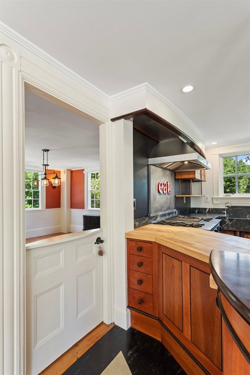 North Hampton, New Hampshire, 03862, United States, 3 Bedrooms Bedrooms, ,2.5 BathroomsBathrooms,Residential,Forsale,1952897