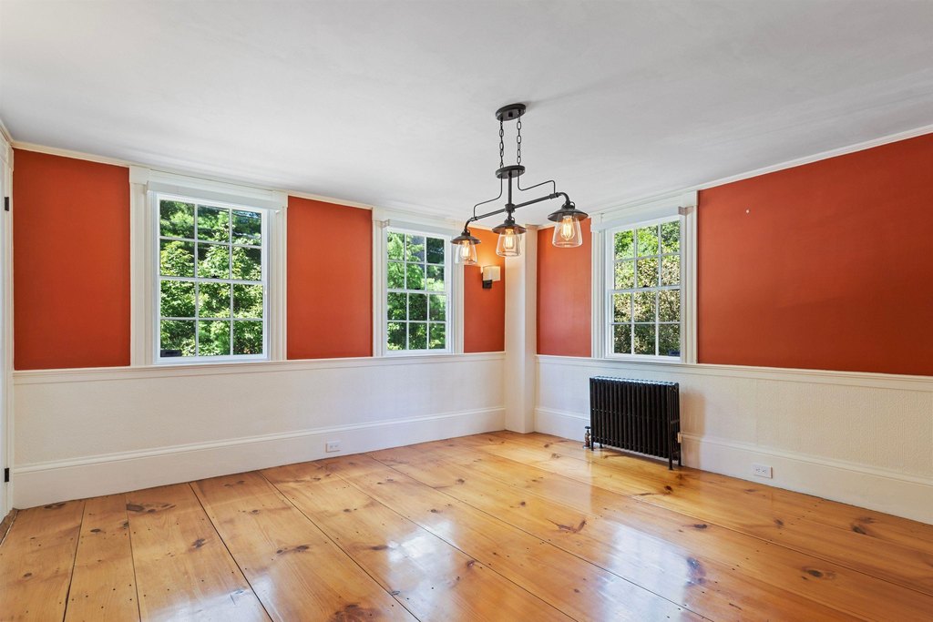 North Hampton, New Hampshire, 03862, United States, 3 Bedrooms Bedrooms, ,2.5 BathroomsBathrooms,Residential,Forsale,1952897
