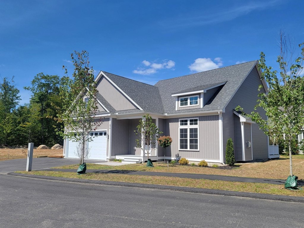 Laconia, New Hampshire, 03246, United States, 3 Bedrooms Bedrooms, ,2.5 BathroomsBathrooms,Residential,Forsale,1952891