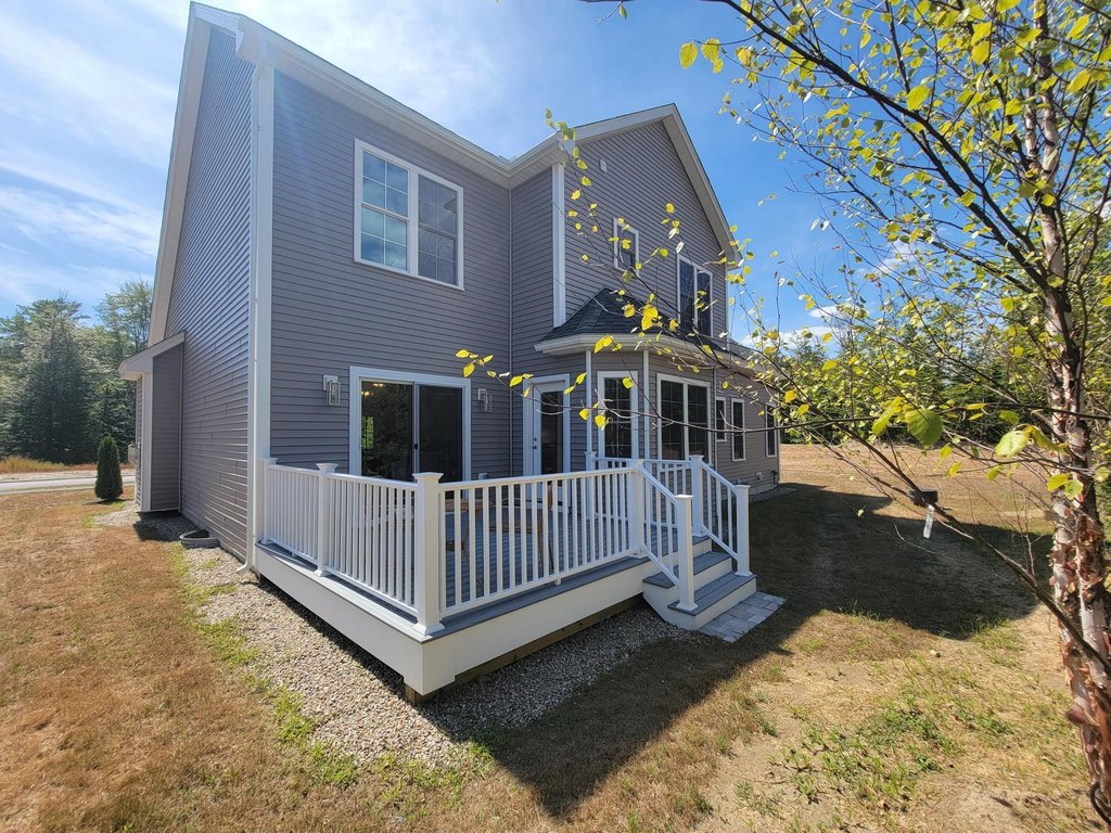 Laconia, New Hampshire, 03246, United States, 3 Bedrooms Bedrooms, ,2.5 BathroomsBathrooms,Residential,Forsale,1952891