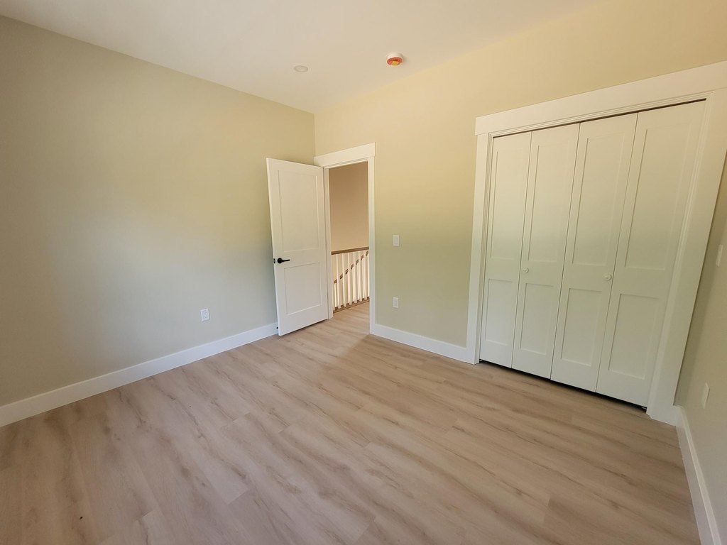 Laconia, New Hampshire, 03246, United States, 3 Bedrooms Bedrooms, ,2.5 BathroomsBathrooms,Residential,Forsale,1952892