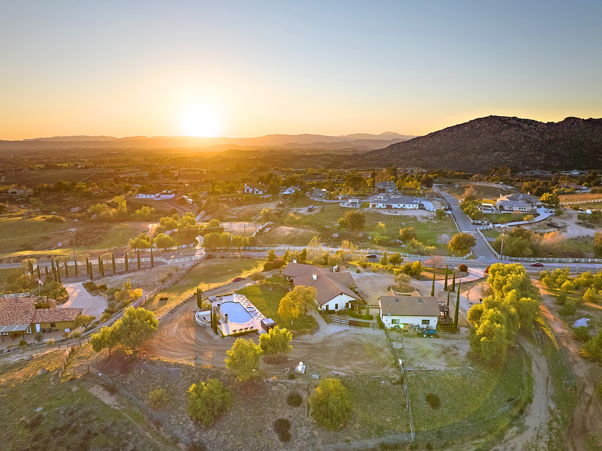 Temecula, California, 92592, United States, 5 Bedrooms Bedrooms, ,4 BathroomsBathrooms,Residential,Forsale,1941476