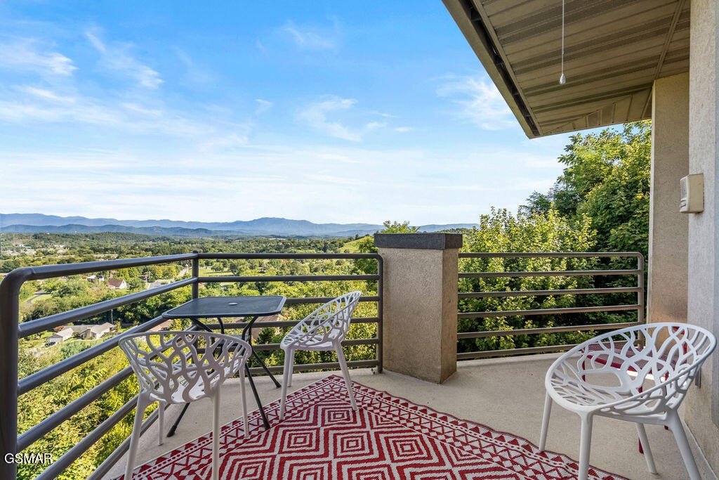 Sevierville, Tennessee, 37862, United States, 4 Bedrooms Bedrooms, ,4 BathroomsBathrooms,Residential,Forsale,1999437