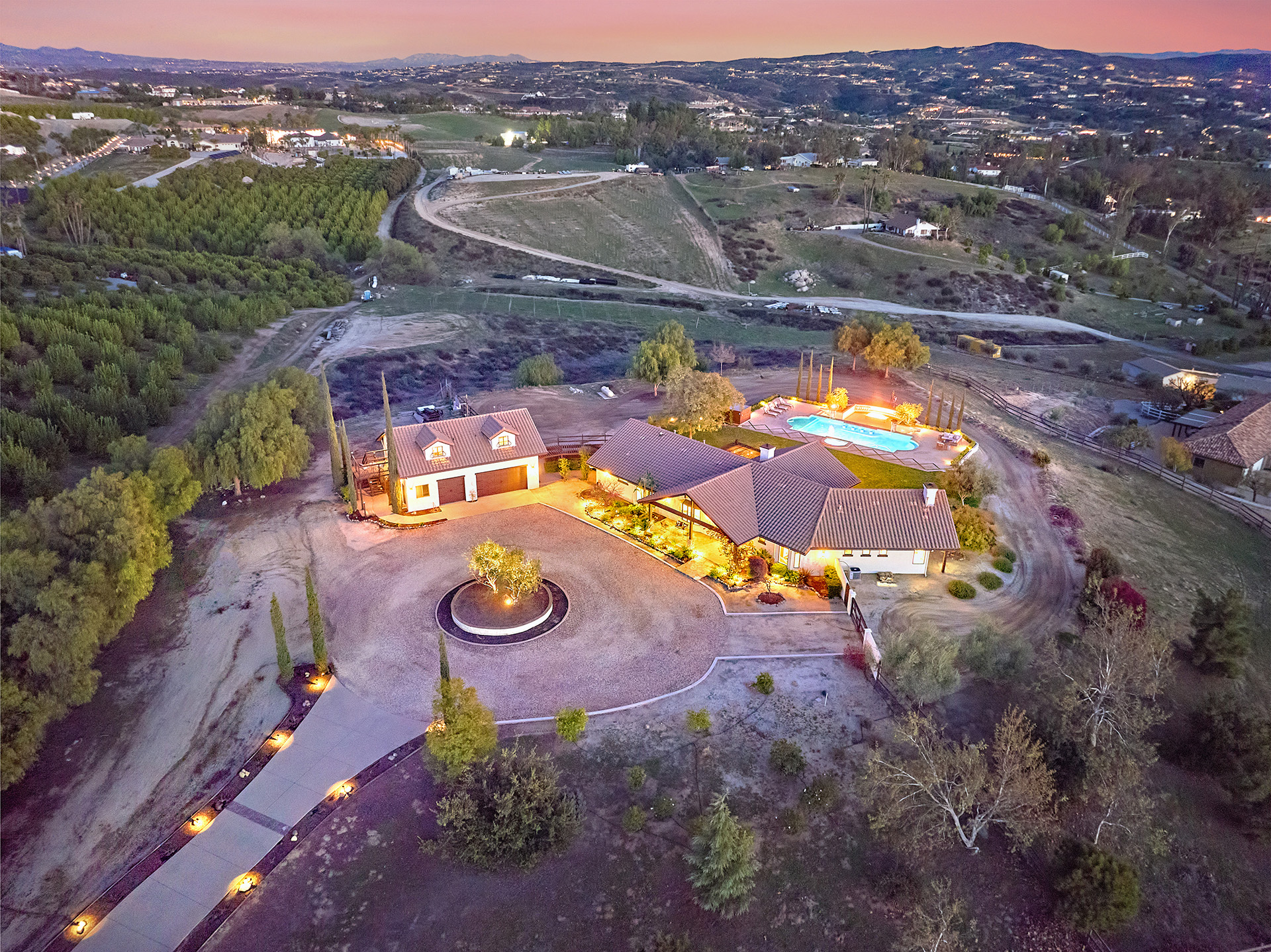 Temecula, California, 92592, United States, 5 Bedrooms Bedrooms, ,4 BathroomsBathrooms,Residential,Forsale,1941476