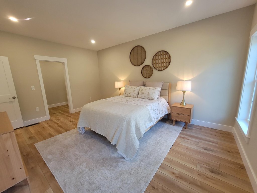 Laconia, New Hampshire, 03246, United States, 3 Bedrooms Bedrooms, ,2.5 BathroomsBathrooms,Residential,Forsale,1952891
