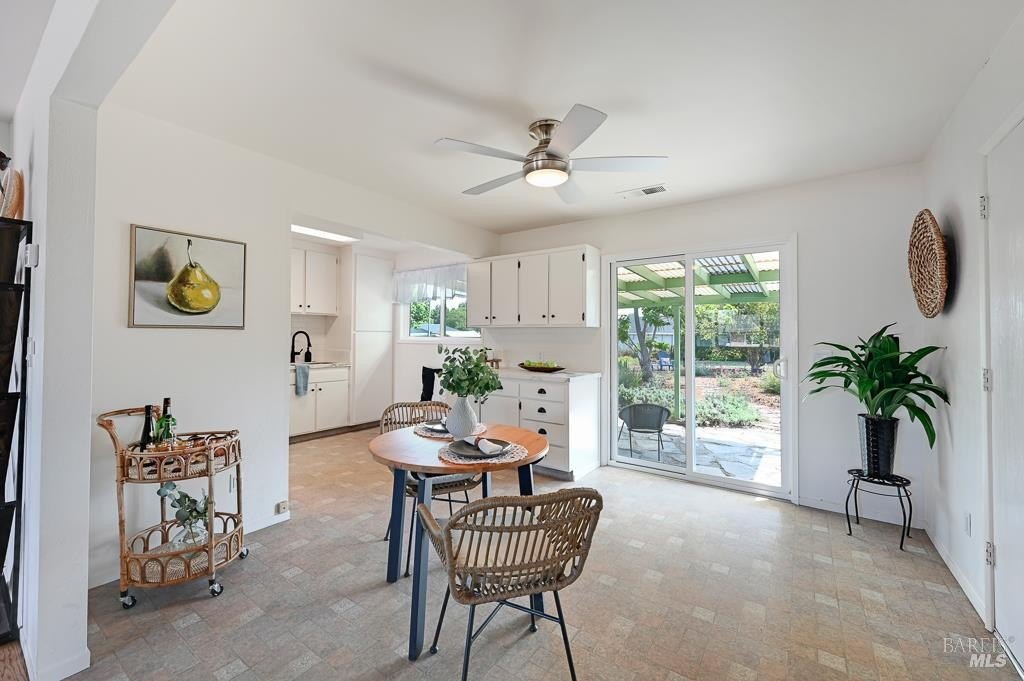 Sebastopol, California, 95472, United States, 3 Bedrooms Bedrooms, ,1 BathroomBathrooms,Residential,Forsale,1985939