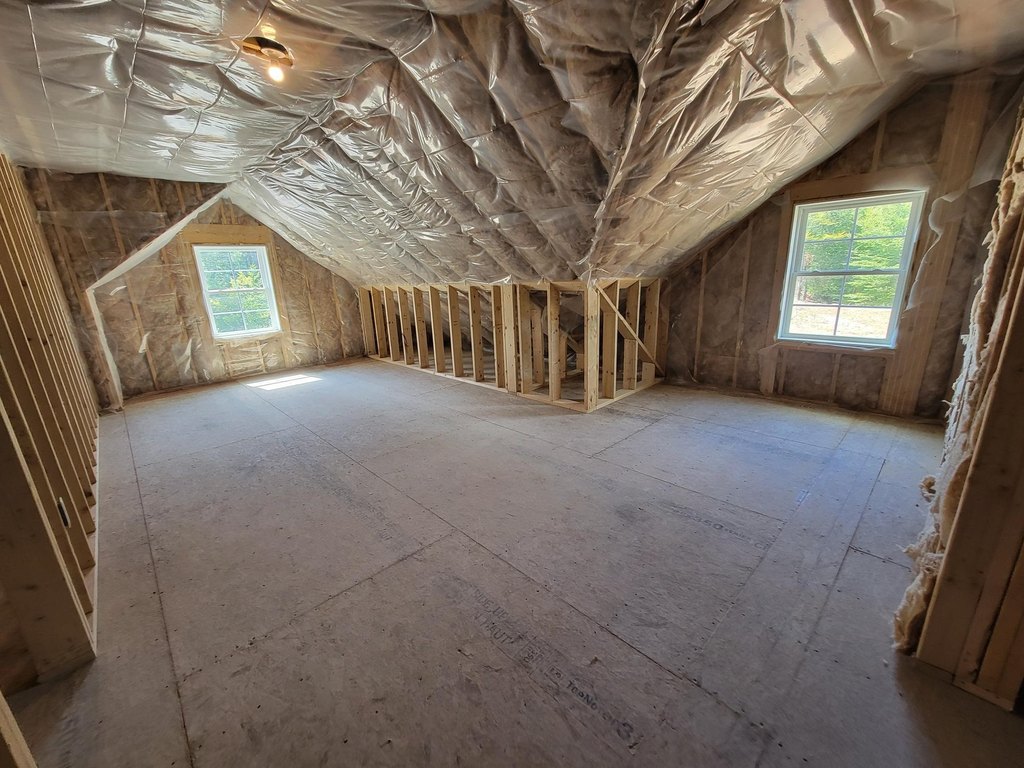 Laconia, New Hampshire, 03246, United States, 3 Bedrooms Bedrooms, ,2.5 BathroomsBathrooms,Residential,Forsale,1952891