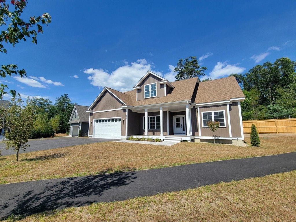 Laconia, New Hampshire, 03246, United States, 3 Bedrooms Bedrooms, ,2.5 BathroomsBathrooms,Residential,Forsale,1952892