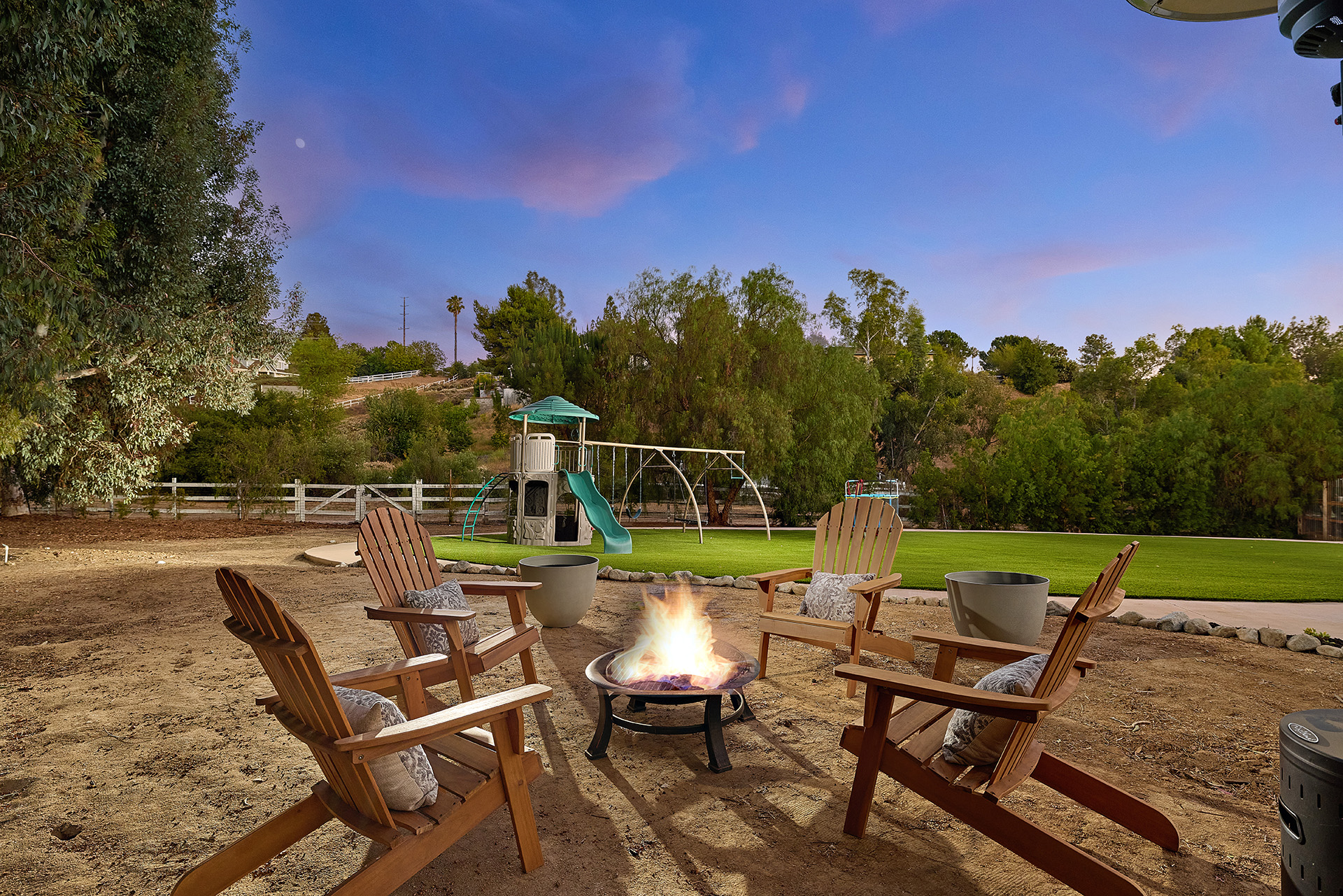 Temecula, California, 92591, United States, 4 Bedrooms Bedrooms, ,2 BathroomsBathrooms,Residential,Forsale,1941477