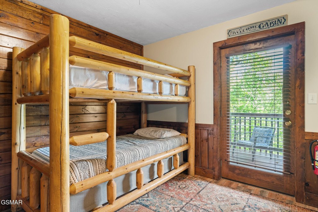 Gatlinburg, Tennessee, 37738, United States, 3 Bedrooms Bedrooms, ,3 BathroomsBathrooms,Residential,Forsale,1960235