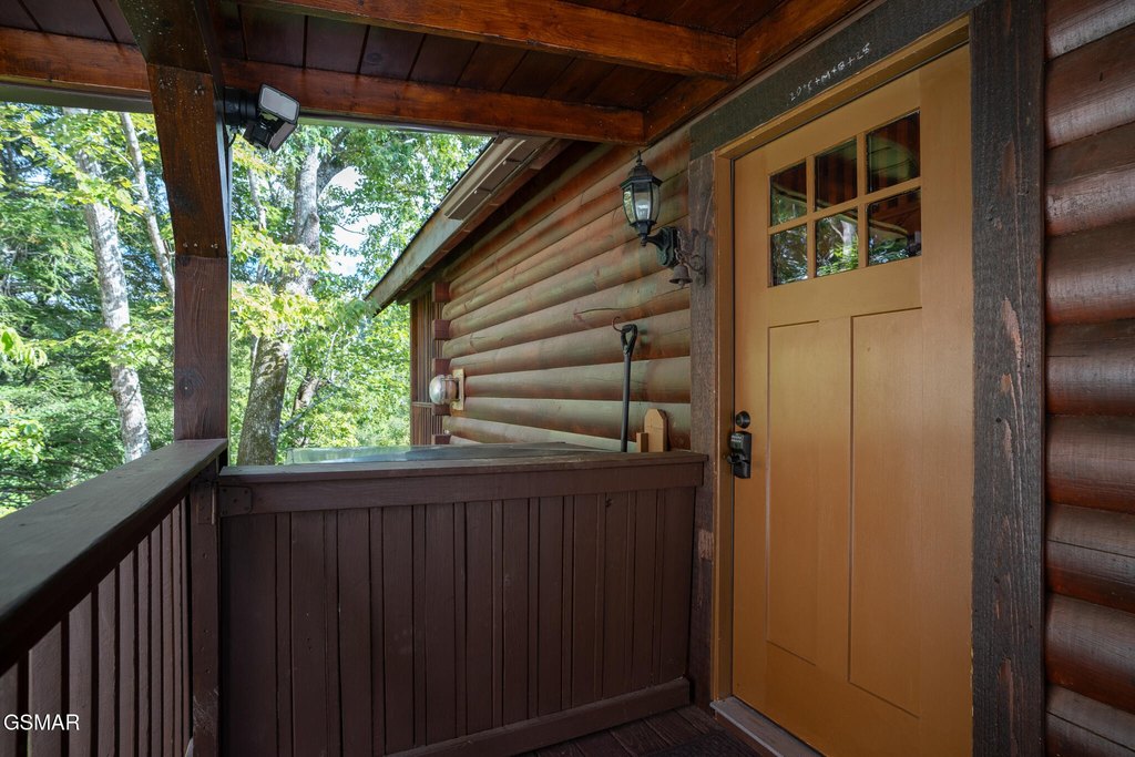 Gatlinburg, Tennessee, 37738, United States, 3 Bedrooms Bedrooms, ,3 BathroomsBathrooms,Residential,Forsale,1960235