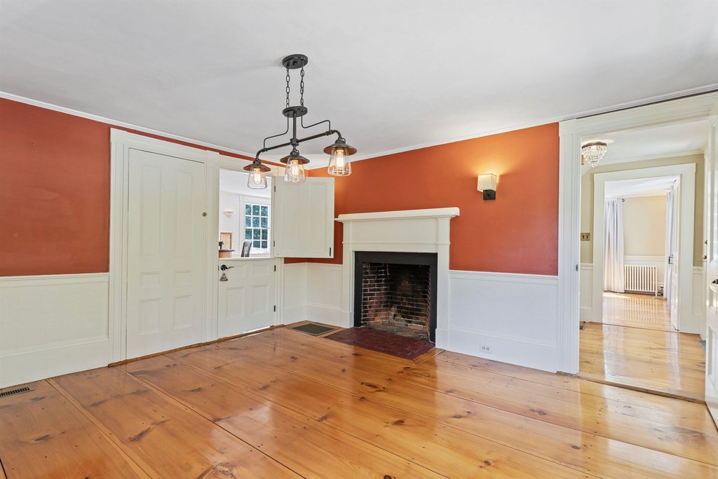 North Hampton, New Hampshire, 03862, United States, 3 Bedrooms Bedrooms, ,2.5 BathroomsBathrooms,Residential,Forsale,1952897