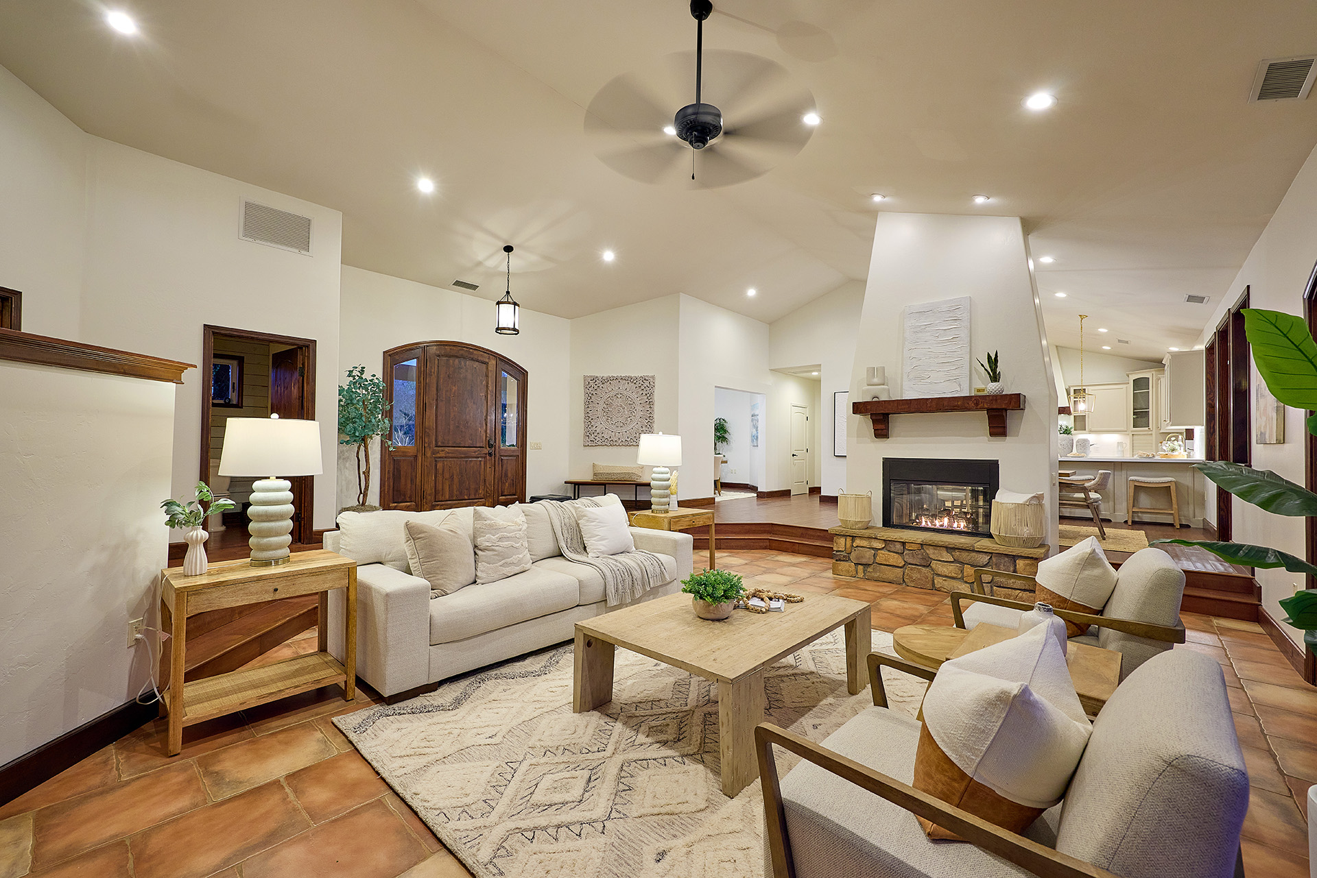 Temecula, California, 92592, United States, 5 Bedrooms Bedrooms, ,4 BathroomsBathrooms,Residential,Forsale,1941476