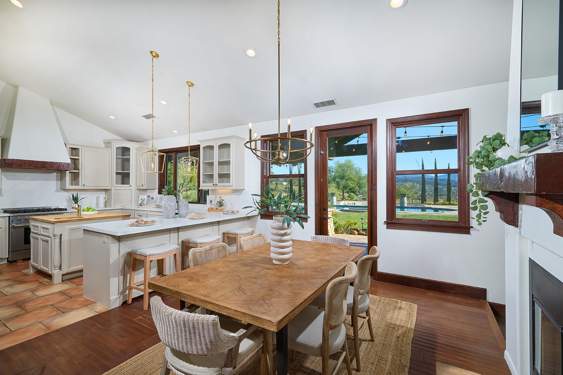 Temecula, California, 92592, United States, 5 Bedrooms Bedrooms, ,4 BathroomsBathrooms,Residential,Forsale,1941476