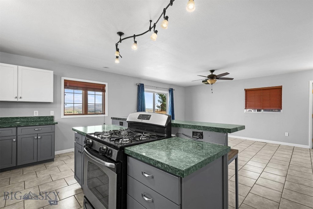 Livingston, Montana, 59047, United States, 4 Bedrooms Bedrooms, ,2 BathroomsBathrooms,Residential,Forsale,1944300