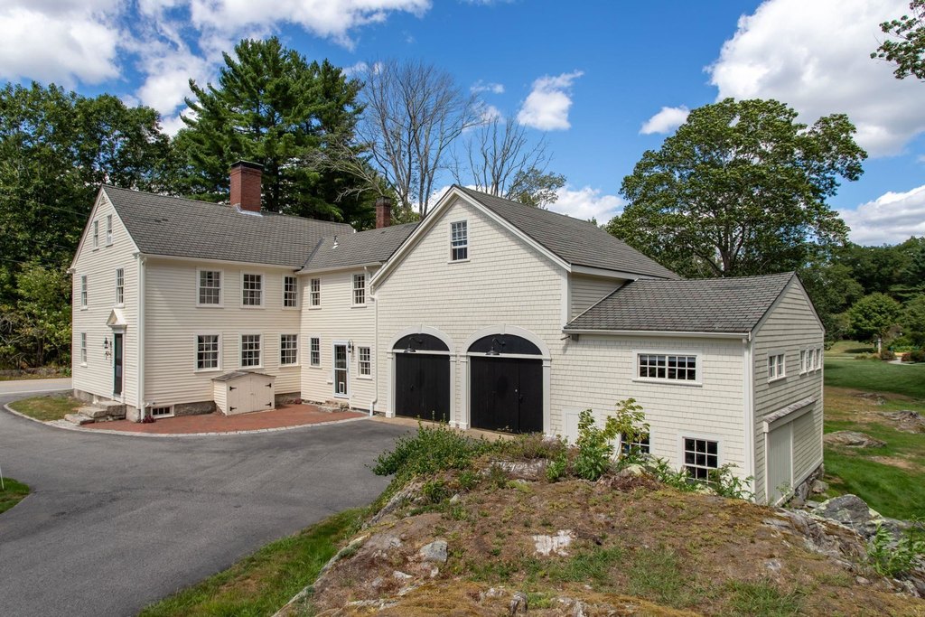 North Hampton, New Hampshire, 03862, United States, 3 Bedrooms Bedrooms, ,2.5 BathroomsBathrooms,Residential,Forsale,1952897