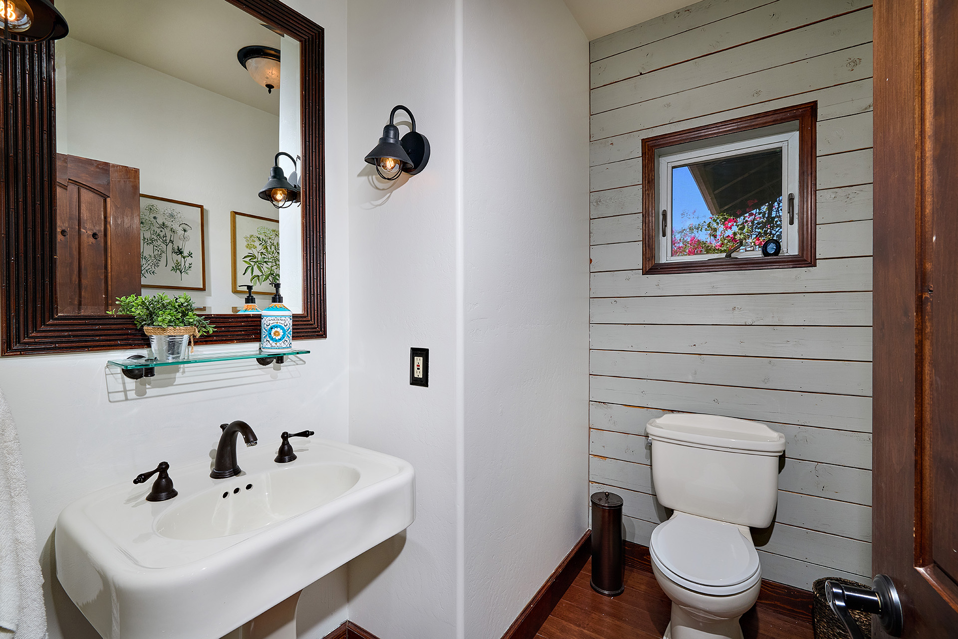 Temecula, California, 92592, United States, 5 Bedrooms Bedrooms, ,4 BathroomsBathrooms,Residential,Forsale,1941476