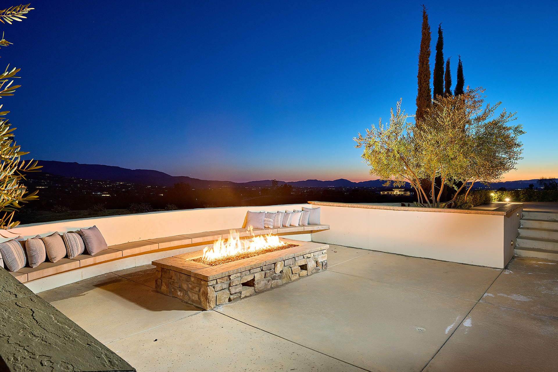 Temecula, California, 92592, United States, 5 Bedrooms Bedrooms, ,4 BathroomsBathrooms,Residential,Forsale,1941476
