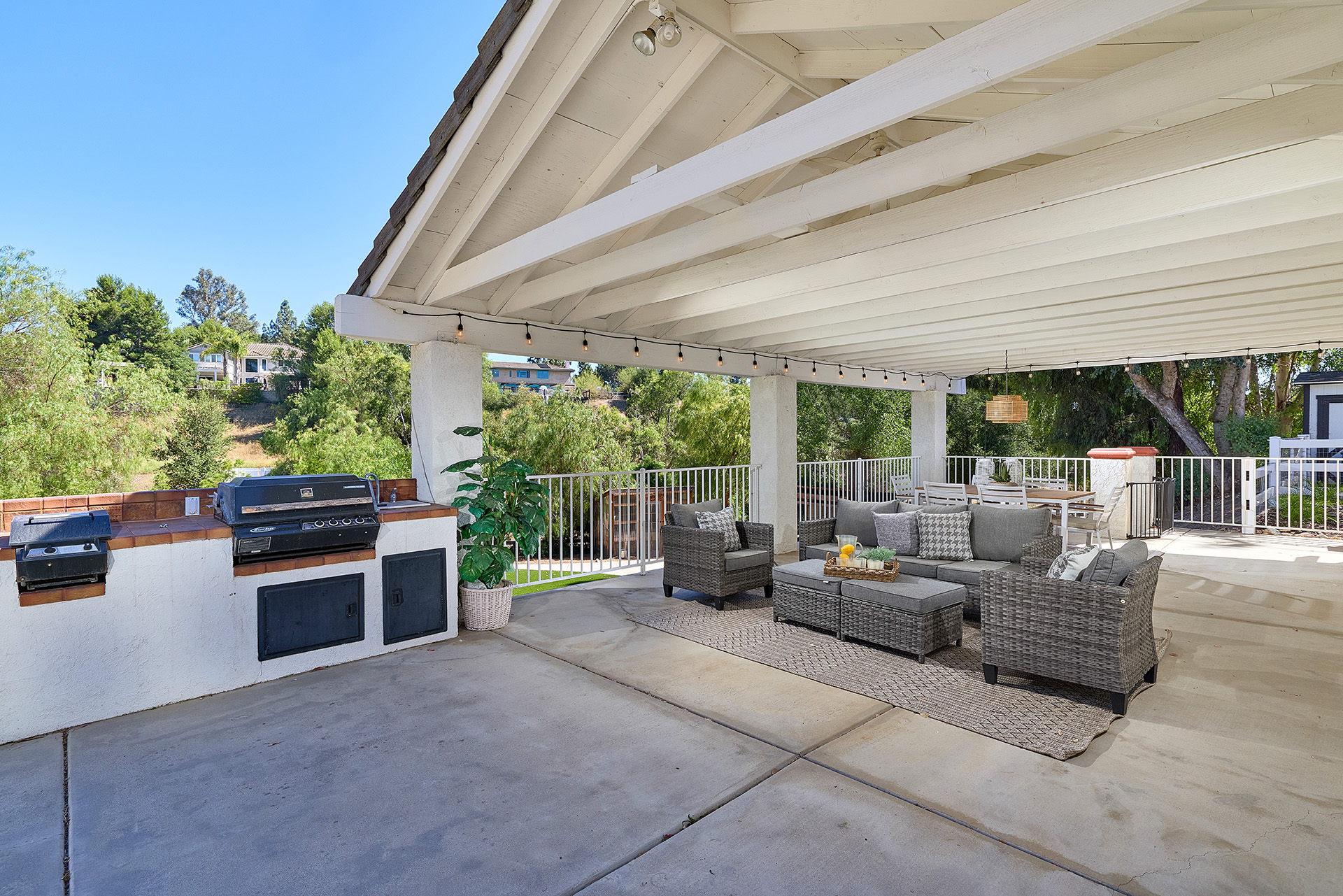 Temecula, California, 92591, United States, 4 Bedrooms Bedrooms, ,2 BathroomsBathrooms,Residential,Forsale,1941477