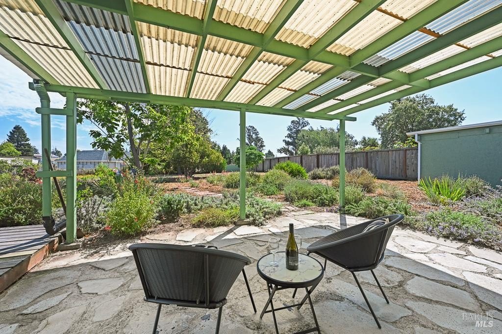 Sebastopol, California, 95472, United States, 3 Bedrooms Bedrooms, ,1 BathroomBathrooms,Residential,Forsale,1985939