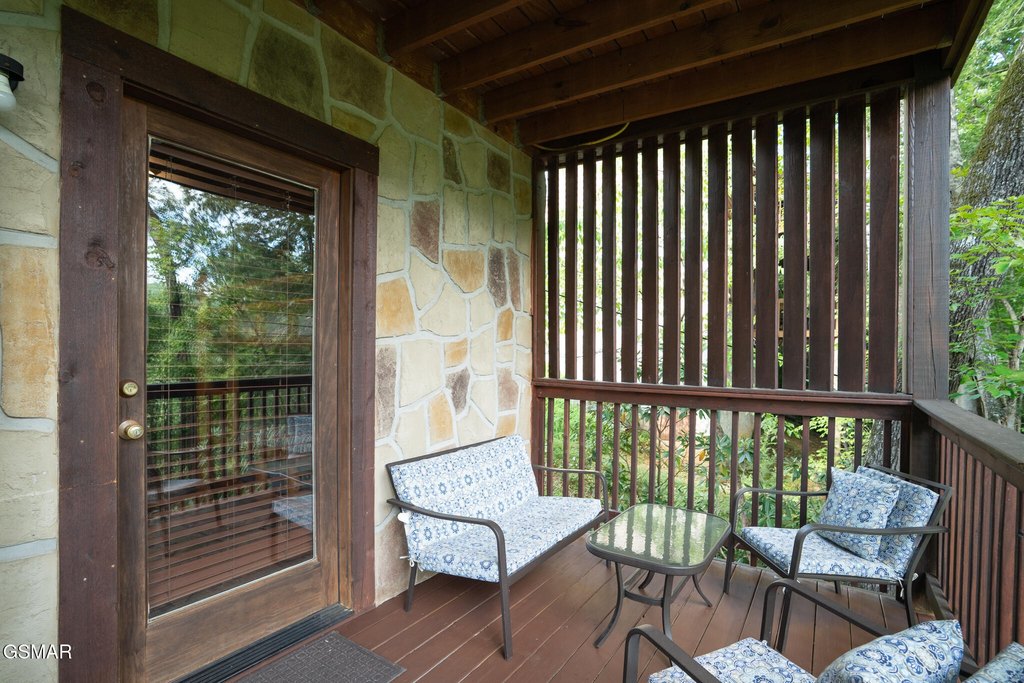 Gatlinburg, Tennessee, 37738, United States, 3 Bedrooms Bedrooms, ,3 BathroomsBathrooms,Residential,Forsale,1960235