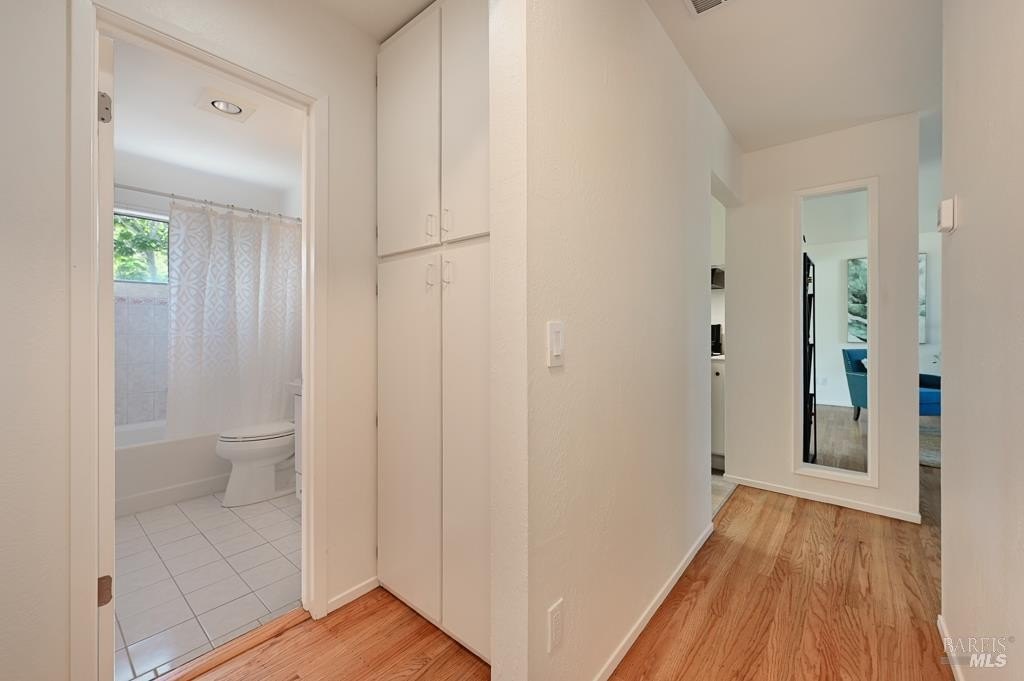 Sebastopol, California, 95472, United States, 3 Bedrooms Bedrooms, ,1 BathroomBathrooms,Residential,Forsale,1985939