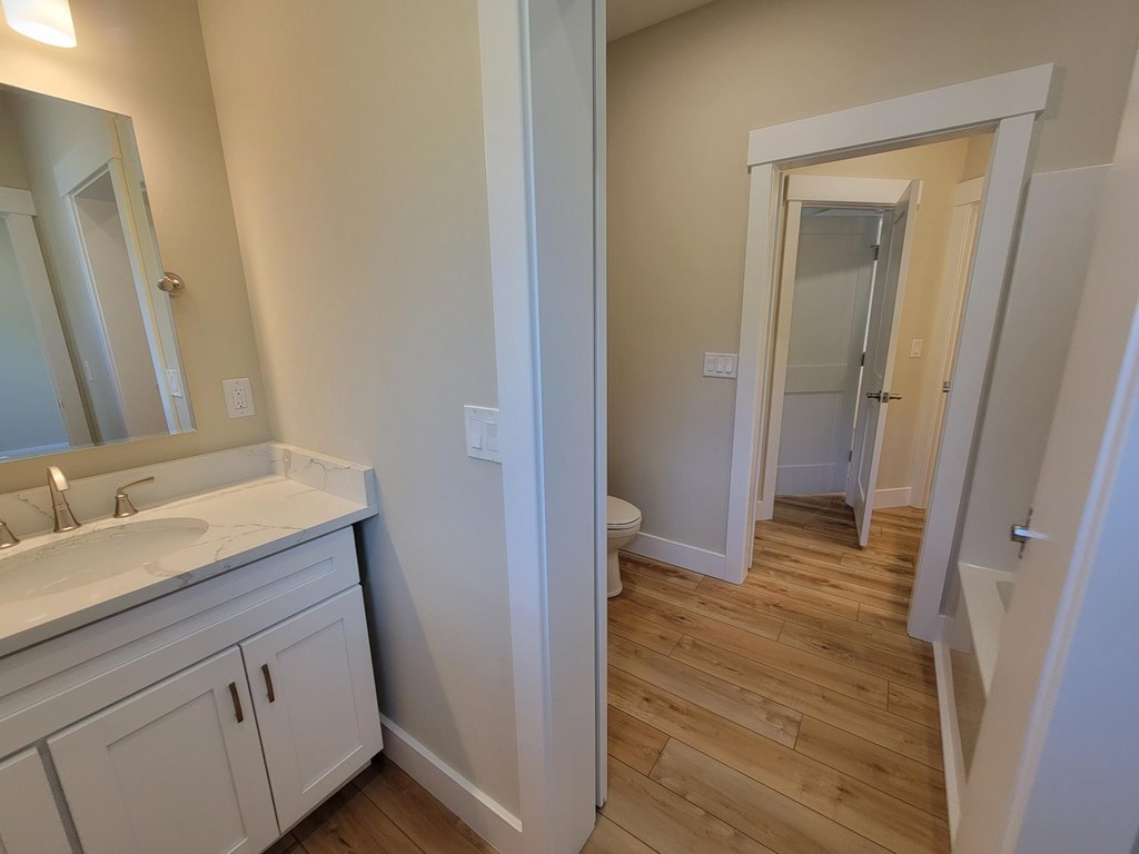 Laconia, New Hampshire, 03246, United States, 3 Bedrooms Bedrooms, ,2.5 BathroomsBathrooms,Residential,Forsale,1952891
