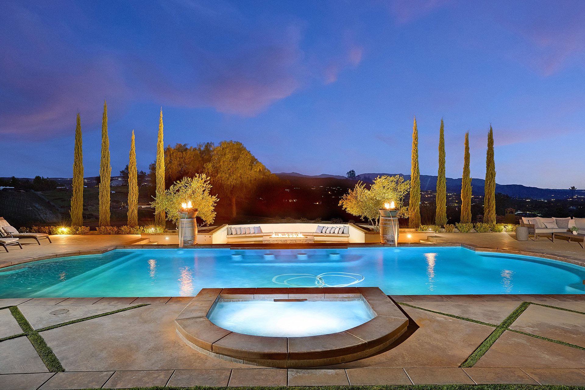 Temecula, California, 92592, United States, 5 Bedrooms Bedrooms, ,4 BathroomsBathrooms,Residential,Forsale,1941476