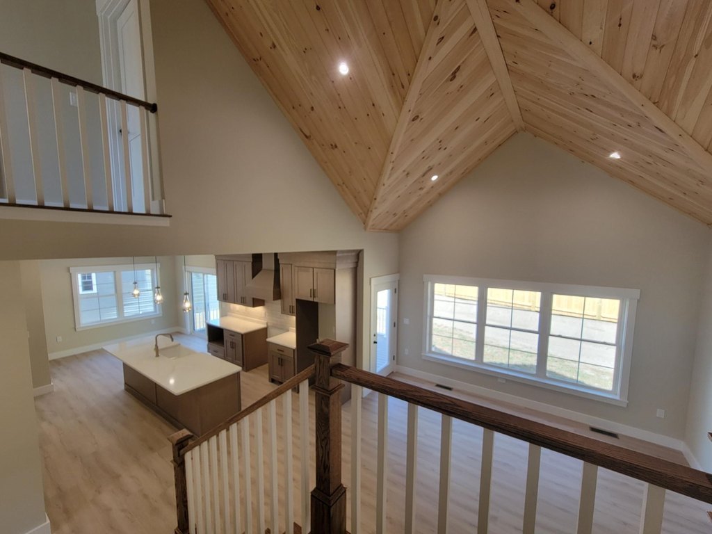 Laconia, New Hampshire, 03246, United States, 3 Bedrooms Bedrooms, ,2.5 BathroomsBathrooms,Residential,Forsale,1952892