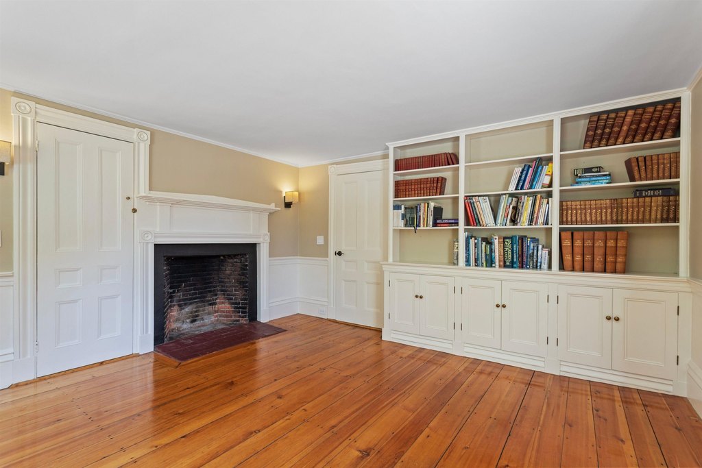 North Hampton, New Hampshire, 03862, United States, 3 Bedrooms Bedrooms, ,2.5 BathroomsBathrooms,Residential,Forsale,1952897