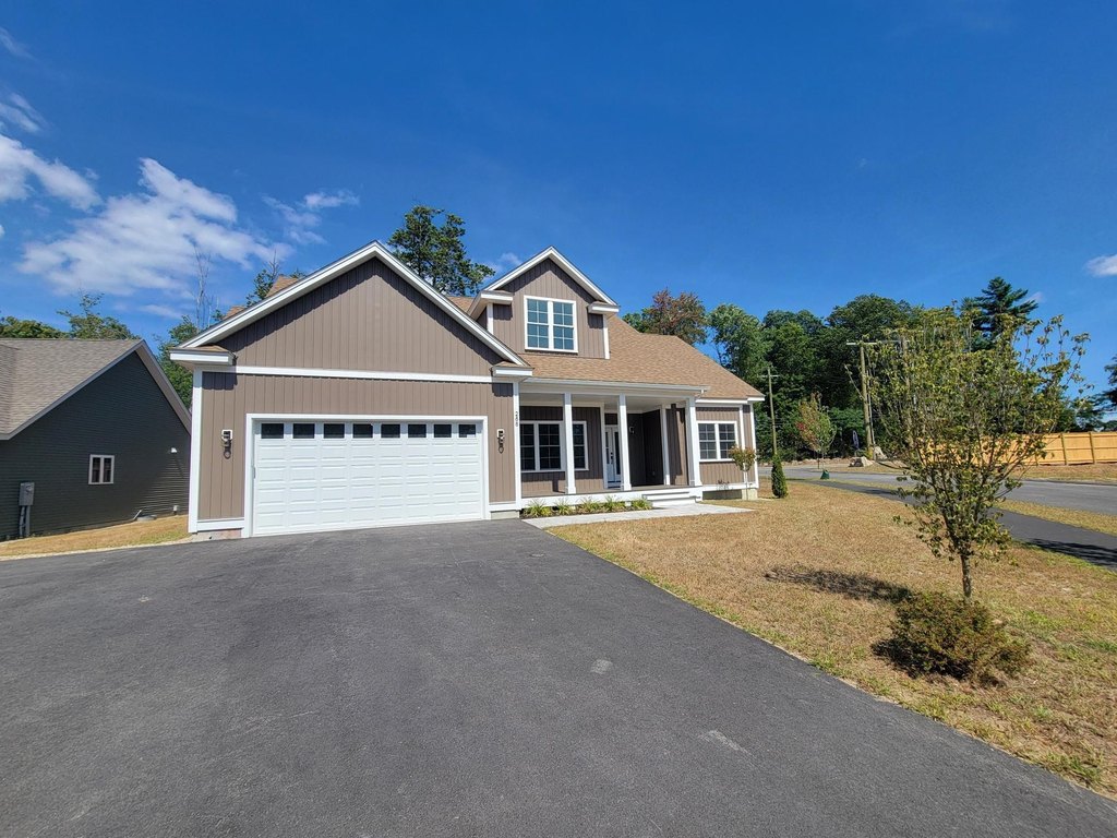 Laconia, New Hampshire, 03246, United States, 3 Bedrooms Bedrooms, ,2.5 BathroomsBathrooms,Residential,Forsale,1952892
